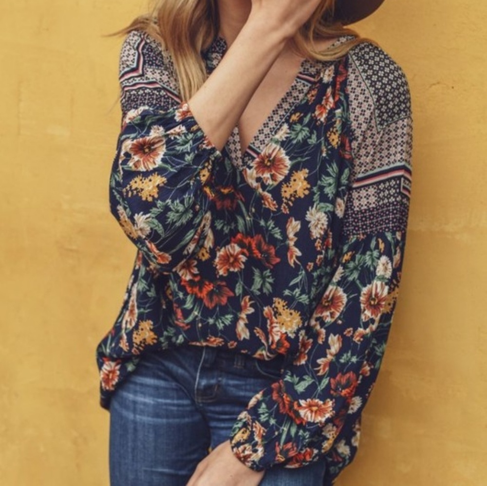 Floral print long sleeve top NWT